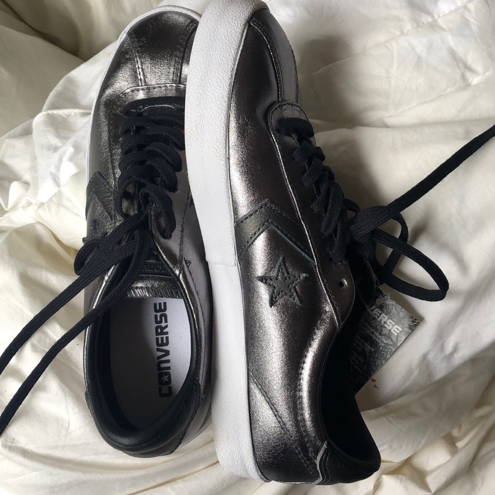 Converse Metallic